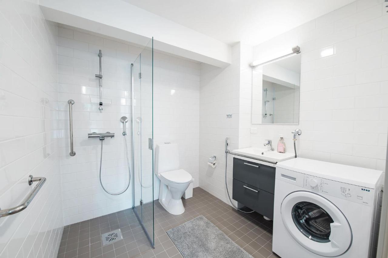 Forenom Serviced Apartments Helsinki Toeoeloe Exterior foto