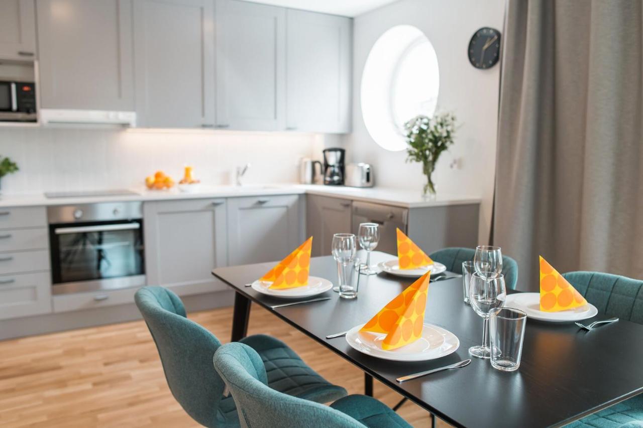Forenom Serviced Apartments Helsinki Toeoeloe Exterior foto